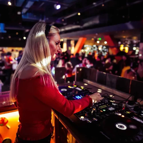 Mayor could overturn council bans on late venues